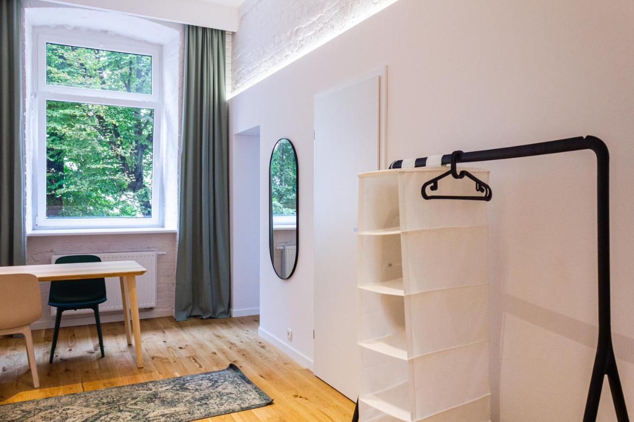 Apartament Z Upadkiem Ikara / Apartment With The Fall Of Icarus วูดช์ ภายนอก รูปภาพ