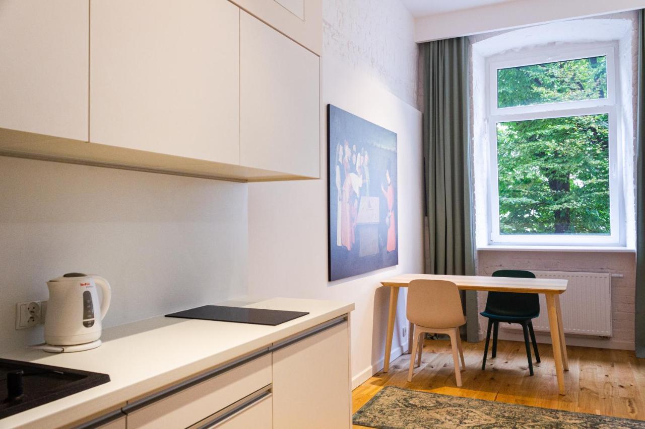 Apartament Z Upadkiem Ikara / Apartment With The Fall Of Icarus วูดช์ ภายนอก รูปภาพ