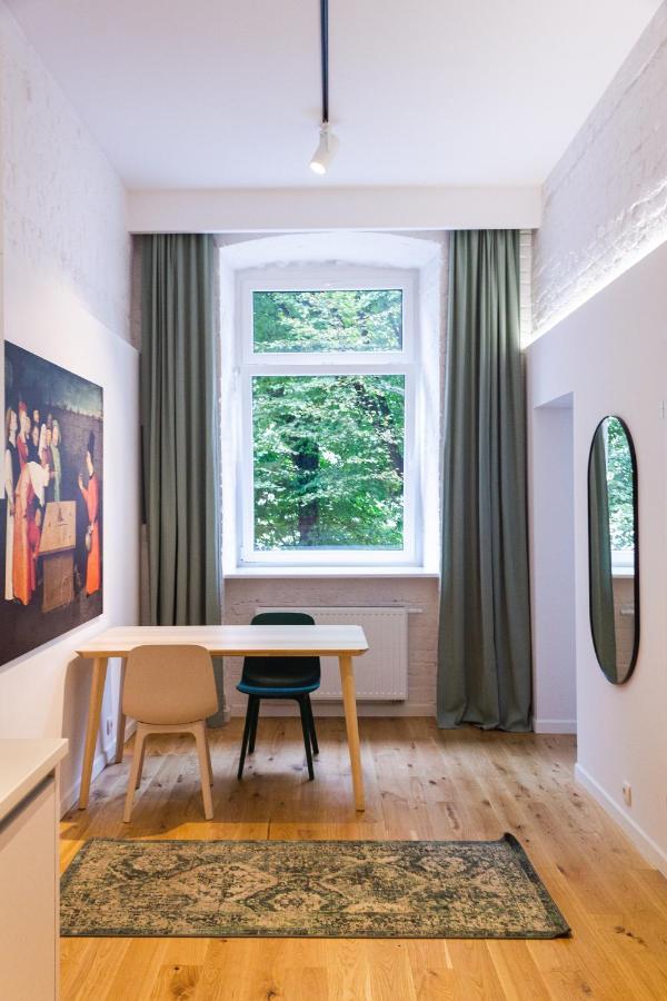 Apartament Z Upadkiem Ikara / Apartment With The Fall Of Icarus วูดช์ ภายนอก รูปภาพ